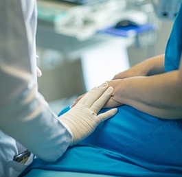 meda,ameliyat masaları,ameliyat masası,ameliyat lambaları,ameliyat lambasıRota Medikal, medikal ankara, Ameliyat Masaları, Medikal Arabalar, İlaç Dağıtım, Pansuman ve Servis arabası, Acil Yardım arabası, acil Müdahale Arabası